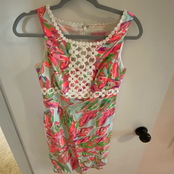 Lilly Pulitzer Shift dress EUC - Picture 1 of 3